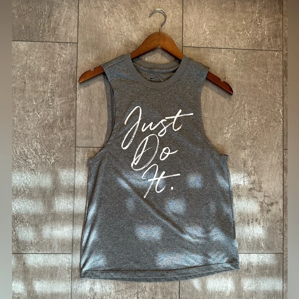 Nike The Nike Tee Just Do It Dri-Fit Tank Top Gray XS EUC